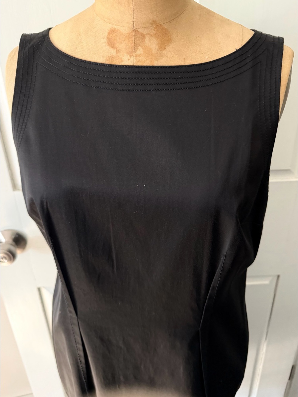 Martin + Osa Black Sleeveless Sheath Dress LBD 14 but fits like a 12
